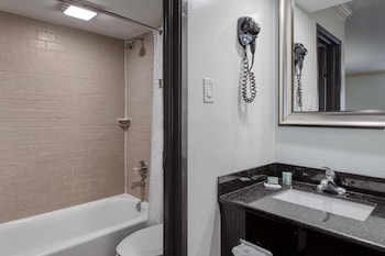 Standard Room, 2 Double Beds, Non Smoking, Refrigerator & Microwave
