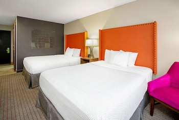 Room, 2 Queen Beds, Non Smoking