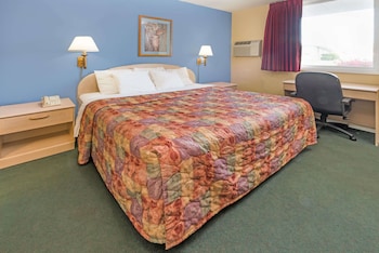 Standard Room, 1 Queen Bed, Non Smoking