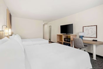 Room, 2 Queen Beds