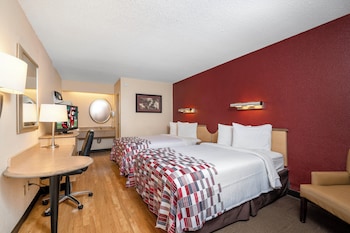 Deluxe Room, 2 Double Beds (Smoke Free)