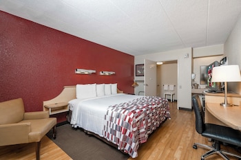 Superior Room, 1 King Bed, Accessible (Smoke Free)