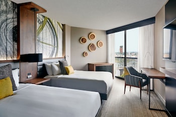 Club Room, 2 Queen Beds
