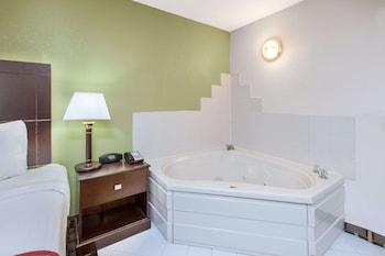 Suite, 1 King Bed, Non Smoking (One-Bedroom)
