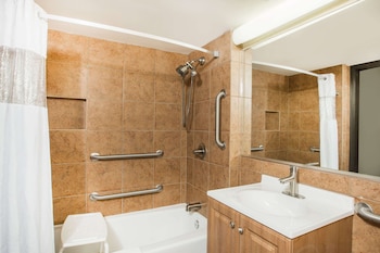 Room, 1 Queen Bed, Accessible, Non Smoking (Accessible)