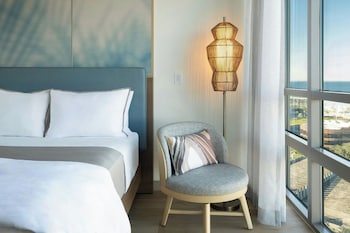 Deluxe Room, 2 Queen Beds, High Floor, Bay View