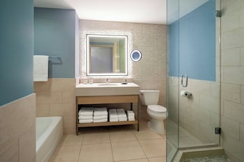 Newly Renovated Westin, Deluxe Room, 1 King Bed