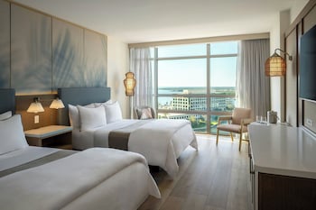 Room, 2 Queen Beds, Bay View