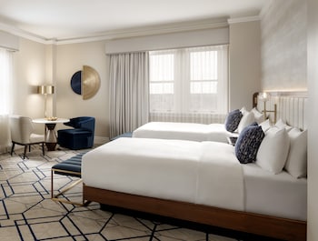 Grand Room, 2 Queen Beds, Non Smoking, River View (Deluxe)
