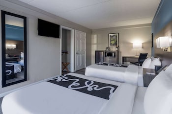 Room, 2 Double Beds, Accessible, Non Smoking (Mobility Accessible)