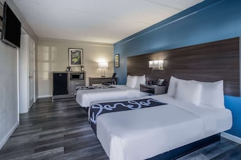 Room, 2 Double Beds, Accessible, Non Smoking (Mobility Accessible)