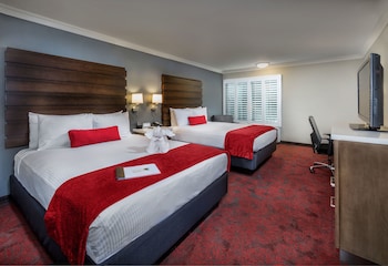 Deluxe Room, 2 Queen Beds
