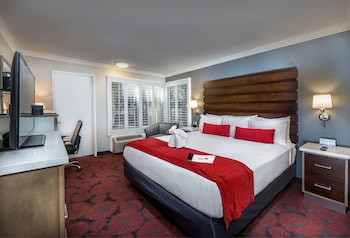 Deluxe Room, 1 Queen Bed (Deluxe Room 1Queen)