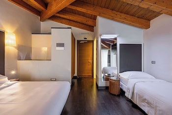 Standard Triple Room, 1 King Bed