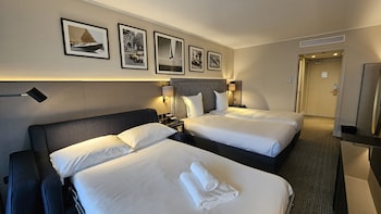 Deluxe Room, Multiple Beds