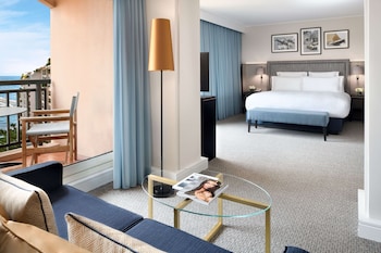 Suite, 1 King Bed (Riviera)