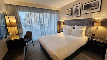 Deluxe Room, 1 Queen Bed
