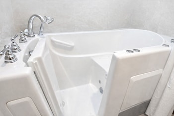 Luxury Suite, 1 King Bed, Jetted Tub