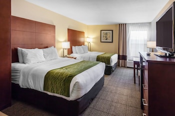 Standard Room, 2 Queen Beds, Non Smoking (Pets Allowed)