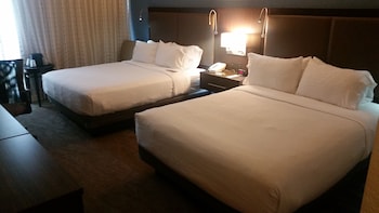 Standard Room, 2 Queen Beds (Sunset View)