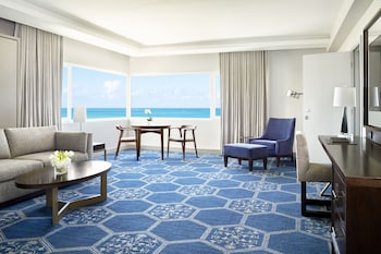 Suite, 1 Bedroom, Ocean View (Parlor, 1 King bed)