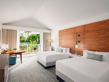 Villa, 2 Queen Beds, Balcony, Poolside