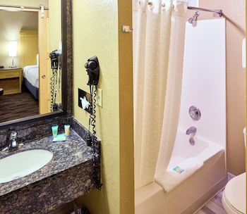 Premium Room, 2 Queen Beds, Accessible, Non Smoking