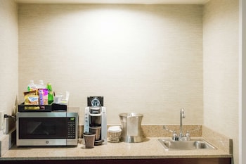 ADA Mobility Accessible, Premier Room, 2 Double Beds with Sleeper Sofa, Bathtub