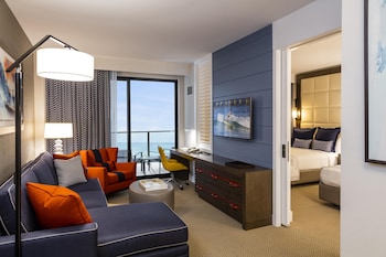 Premium Suite, Multiple Beds, Balcony, Ocean View (Twin Dolphin Tower)