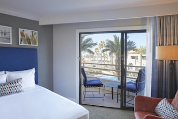 Room, 2 Queen Beds, Balcony, Ocean View