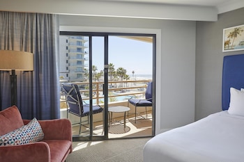 Room, 2 Queen Beds, Balcony, Resort View (Huntington Tower)