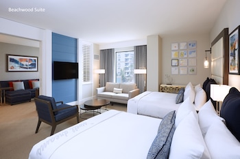 Family Suite, Multiple Beds, Balcony, Ocean View (Twin Dolphin Tower)