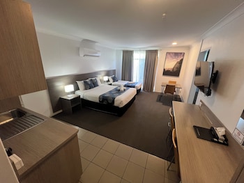 Family Suite, 1 Bedroom, Kitchenette