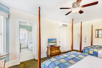 Suite, 2 Double Beds with Sofa bed