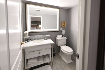 Room, 1 King Bed, Patio