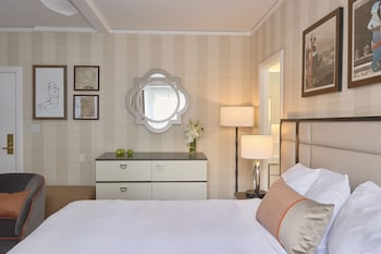 Superior Studio, 1 King Bed