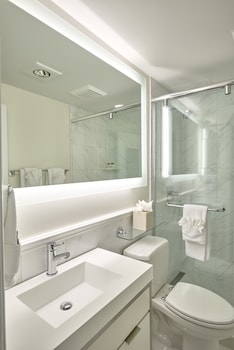 Superior Studio, 1 King Bed