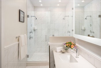Suite (Spreckels)