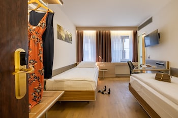 Standard Room, 2 Twin Beds