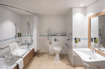 Standard Room, 1 Queen Bed, Accessible