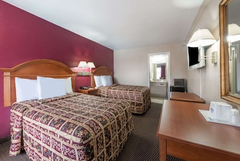Double Room, 2 Double Beds, Non Smoking