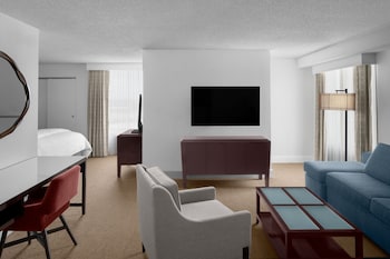 Executive Suite, 1 King Bed with Sofa bed
