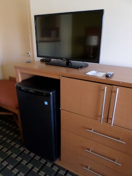 Standard Room, 2 Double Beds, Roll-in Shower, Non Smoking (Handicap Accessible)
