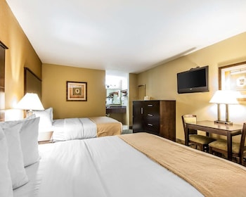 Room, 2 Queen Beds, Non Smoking
