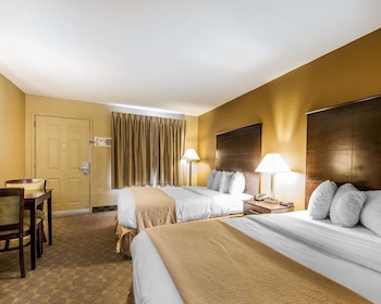 Room, 2 Queen Beds, Non Smoking