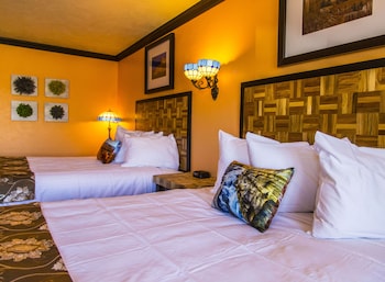 Queen Room with Two Queen Beds