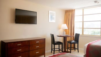 Room, 2 Queen Beds, Non Smoking