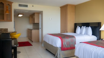Room, 2 Queen Beds, Non Smoking