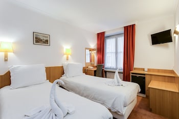 Standard Twin Room, 2 Twin Beds, Refrigerator, City View