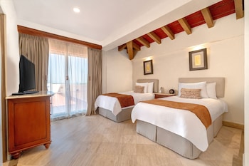 Superior Suite (Master)